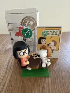 PEANUTS 75周年 スヌーピー フィギュア
