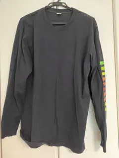 undefeated ロンt 袖プリントのサムネイル