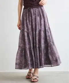 【新品タグ付き】リリアンカラットラインフラワーフレアスカート¥12,100