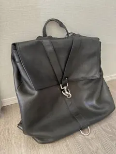 ジャンク　VALENTINO レザーバックパック ブラックのサムネイル