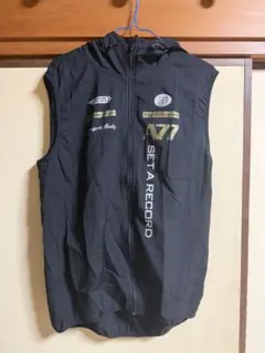 フード付き軽量ベスト ブラック