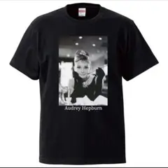 新品 オードリー・ヘプバーン Tシャツ　おもしろTシャツ　メンズ　レディース