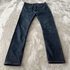 Levi's ダークブルー ストレートデニム