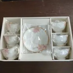 hoya ボーンチャイナ　カップとソーサー　6個セット