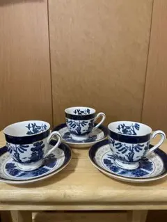 ブルーダニューブ カップ&ソーサー 3客セット 青花 玉ねぎ柄 - メルカリ