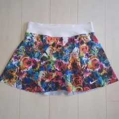 Nike 花柄 フレアスカート ショートパンツ付き