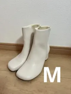 Item thumbnail for item 2e4b5c7f-a5e9-401a-ba9a-1c86f7aba7ac