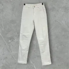 【極美品】 Levi’s ハイウエストスキニー ホワイトデニム 美脚シルエットのサムネイル