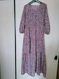 GU紫色花柄七分袖ロングワンピース