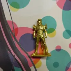 仮面ライダーゼッツ　 フィギュア付きチョコスナック　 仮面ライダーバイス 金色