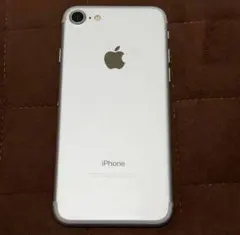 i*2様 iPhone7 32GB シルバー SIMロックあり