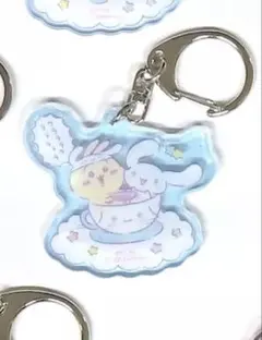 ちいかわ　サンリオコラボ　うさぎ　シナモン　シークレット　アクリルキーホルダー