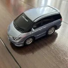 トヨタ　エスティマ　プルバックカー　ディーラー　ミニカーのサムネイル