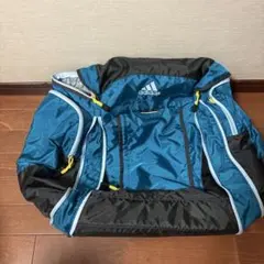 adidas リュック　30L以上