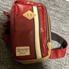 AROKLIFEURBANOUTDOORSTYLE ボディバッグ 赤