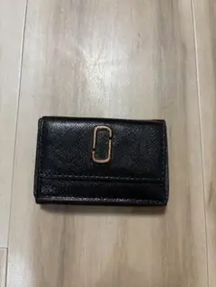 MARC JACOBS 三つ折り財布 ブラック レッドのサムネイル