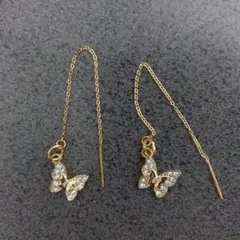 蝶モチーフ クリスタルロングピアス