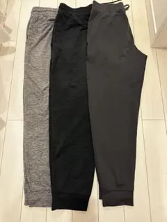 ユニクロ ウルトラストレッチアクティブジョガーパンツM2枚　S1枚　３枚セット