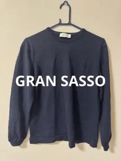 GRAN SASSO ネイビー クルーネックセーター (Mサイズの方向き)