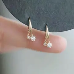 No35 揺れるCZダイヤ 高級感［ゴールド ］S925 金属アレルギー対応