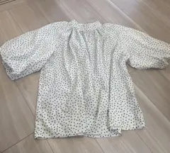 袖バルーン　ハイネックブラウス