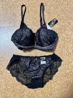 SECRET JAM ブラック ブラジャーショーツセット　新品未使用