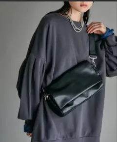 LEPSIM ショルダーバッグ