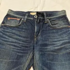 Item thumbnail for item 999abc8c-c5e6-422c-bf0f-97d74b7aa817