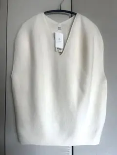 ユニクロ　3Dニット ホワイト ノースリーブ