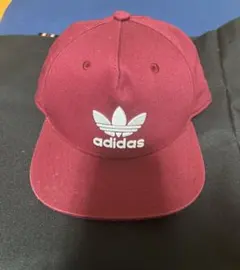 特別価格！adidas バーガンディ キャップ M/L