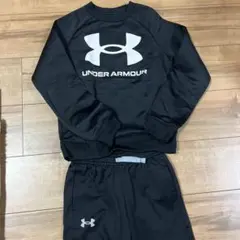 UNDER ARMOUR 黒 ジャージ上下セット　サイズ130