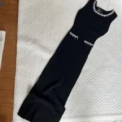 Rady ビジュー付きブラックノースリーブワンピース
