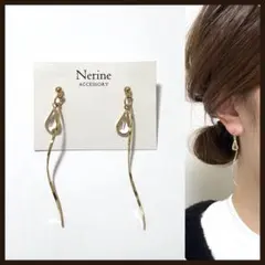 ロング　ゴールド　小さな　クリア　雫　ハンドメイド　ピアス　イヤリング