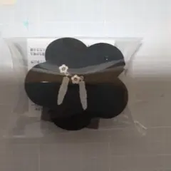 MARY QUANT リップ型 ピアス （シルバー）