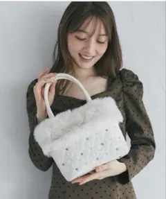 ３ＷＡＹショルダー付きパールビジュー装飾ファー×ハートキルティングバッグ