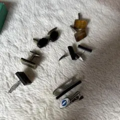 ネクタイピンとカフスボタンセット