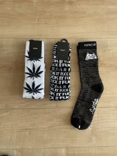 靴下　ソックス3点　未使用　HUF RIPNDIPのサムネイル