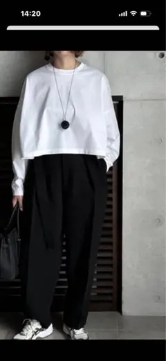 2026年最新】ローヘン lohen デザインカットソーの人気アイテム - メルカリ