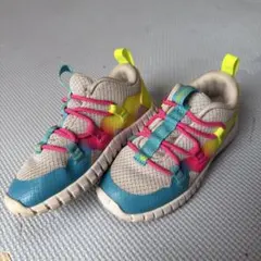 New Balance キッズスニーカー