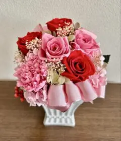 プリザーブドフラワーアレンジメント　ピンクレッド 母の日 クリアケースリボン付き