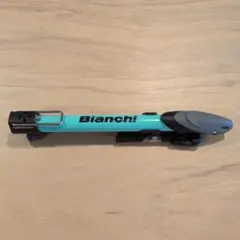 Bianchi 携帯ポンプ チェレステカラーのサムネイル