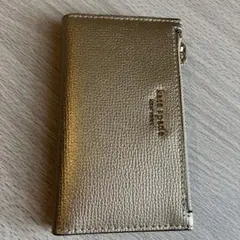 ゴールド 二つ折り財布