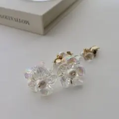 【大特価】大人可愛い　春のクリアフラワーピアス