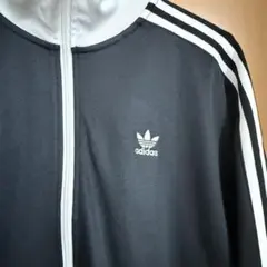 adidas トラックジャケット