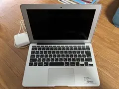 MacBook Air 13インチ i5 4GB SSD128GB 動作良好