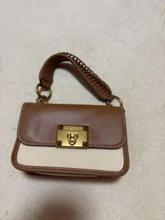 Charlers&Keith ミニ2wayバッグ【美品】