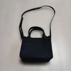 黒いクロコダイル風ショルダーバッグ