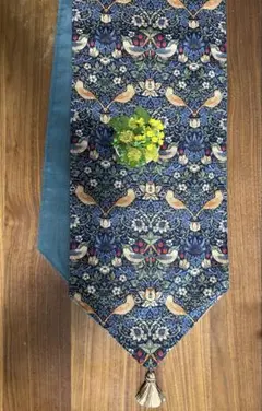 モリス　テーブルランナー　手作り　市販品2m(〜¥26000） モリス テーブルランナー 手作り 市販品2m(〜¥26000） - メルカリ