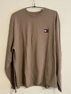 Tommy Jeans ベージュ 長袖シャツ
