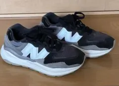 NEW BALANCE 57/40 25.0 ブラック グレーのサムネイル